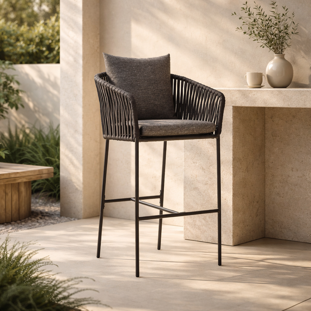 Banco de Exterior Ulanni con Cojin - Gris - SPAACIO Design Central