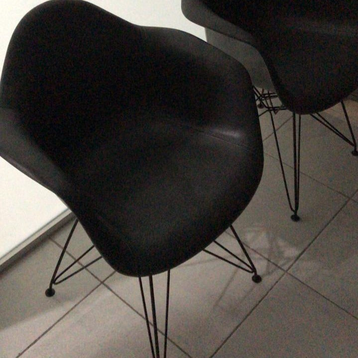 Silla discount eames armchair